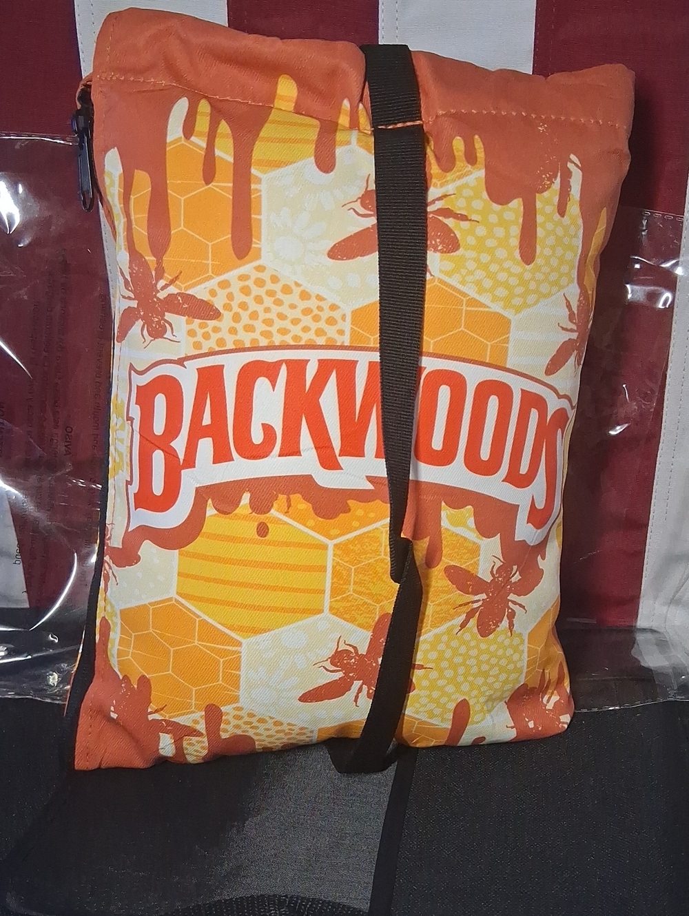 Backwoods padded puffer bag, with zipper and strap brand new.